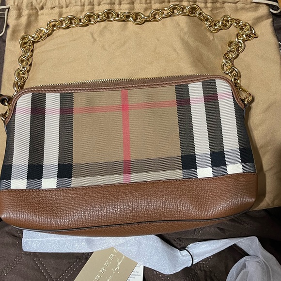Burberry Handbags - Burberry Crossbody House Check Derby Leathersmall Abingdon clutch